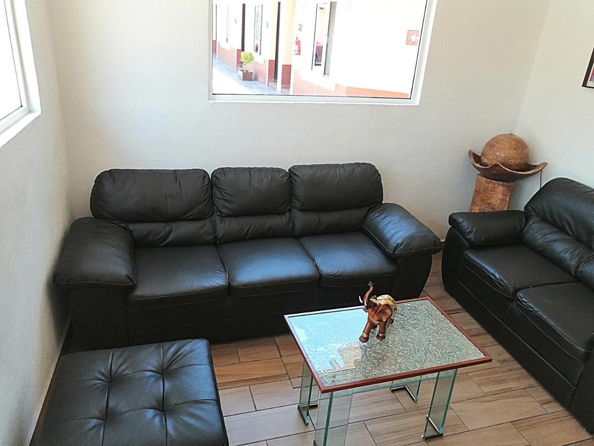 גואדלחארה Hotel Aquiles מראה חיצוני תמונה