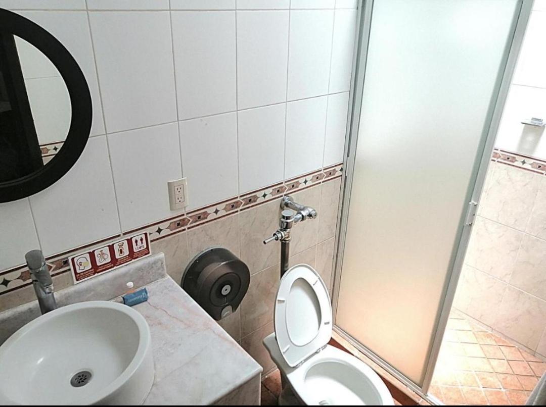 גואדלחארה Hotel Aquiles חדר תמונה