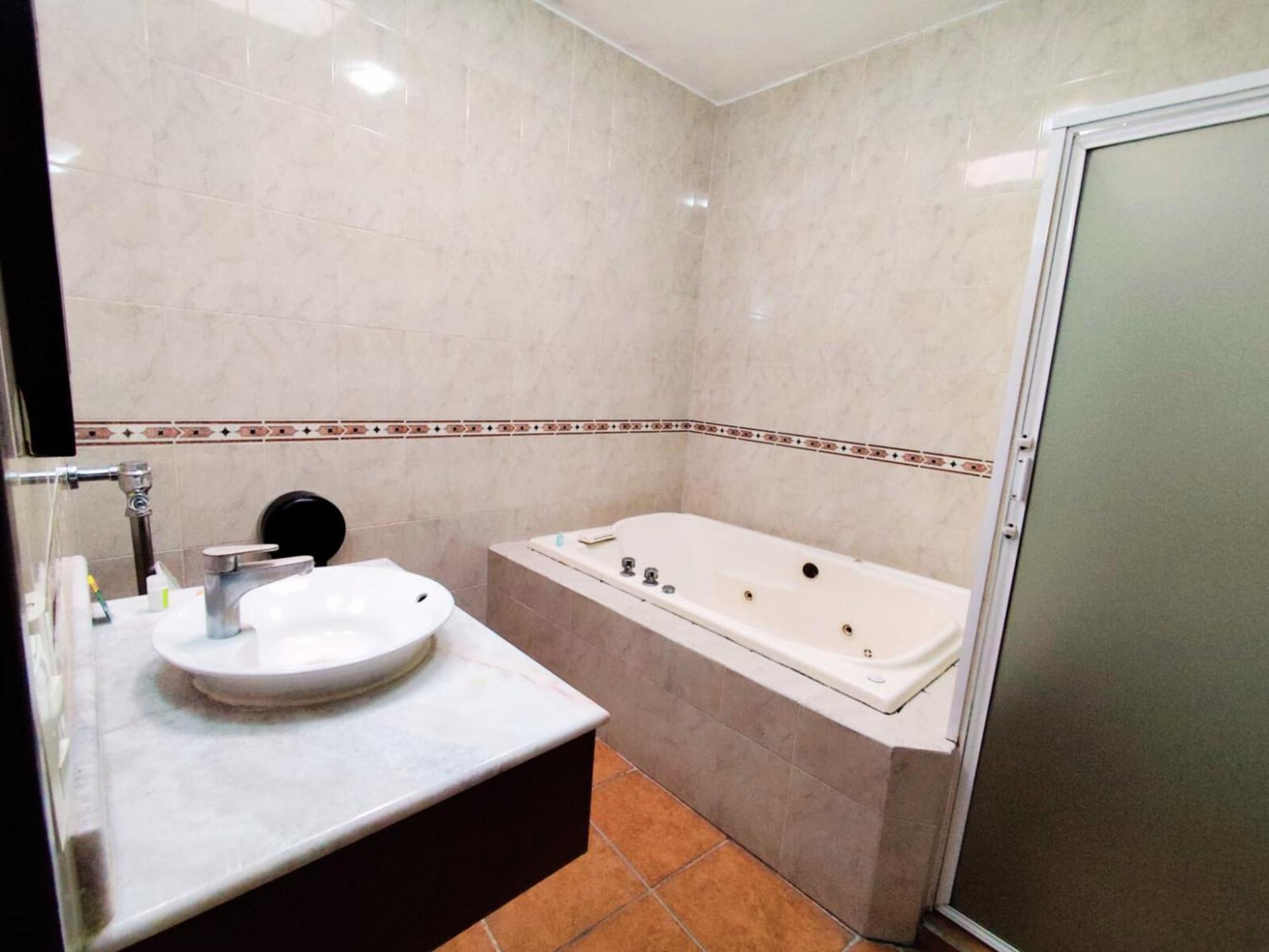 גואדלחארה Hotel Aquiles חדר תמונה