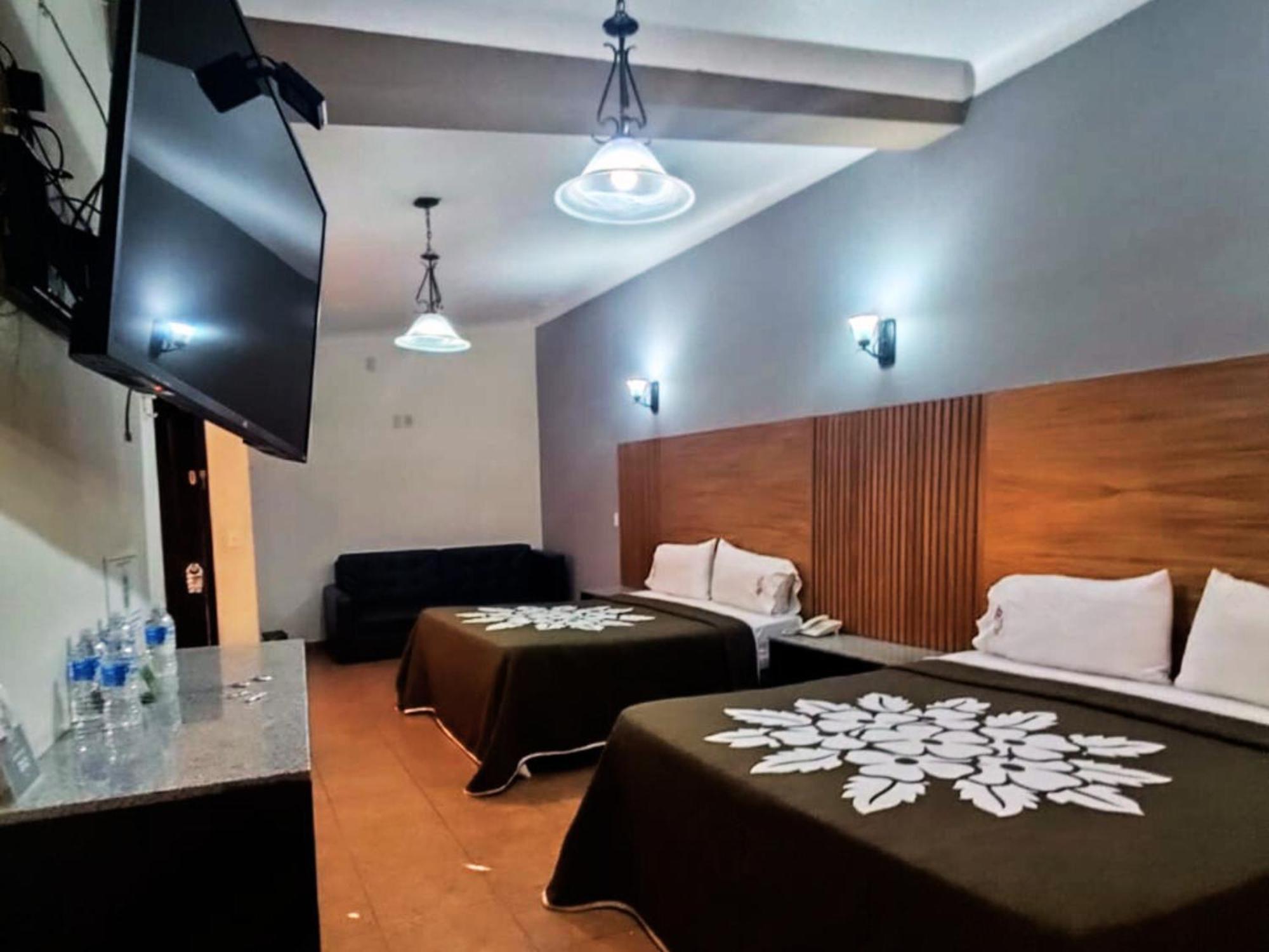 גואדלחארה Hotel Aquiles חדר תמונה